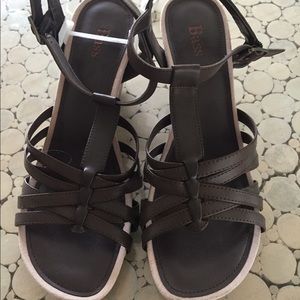 Brand new without box Bass brown wedge sandals
